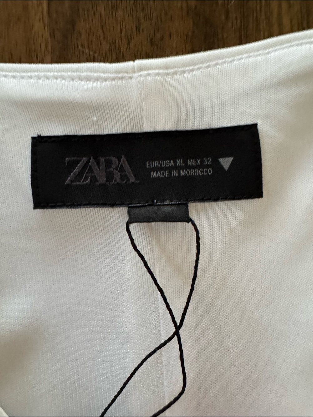 Zara Mixed Poplin Top with a structured white bustier bodice spaghetti straps - Picture 9 of 11
